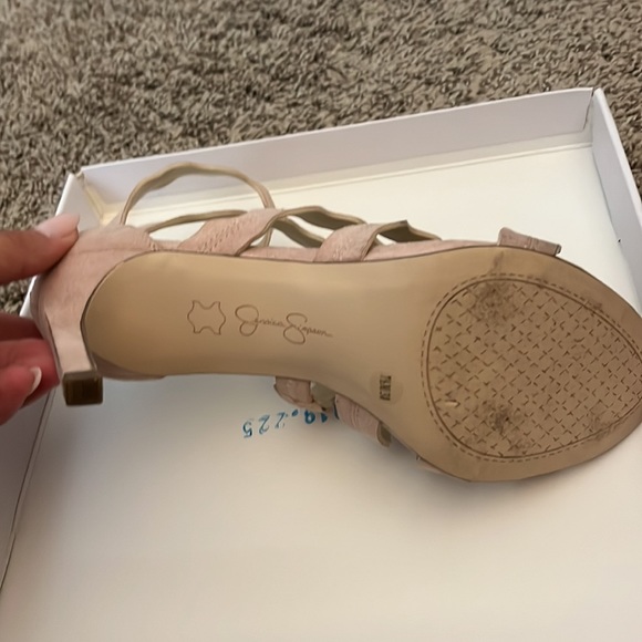 Jessica Simpson heels, blush pink, thin heel, 3 inch heel, worn once, size 7.5 - Picture 8 of 11